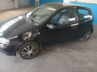 Usata Fiat Punto 60 CV (44 kW) 2001 Nero Utilitaria