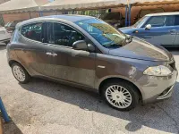 Usata Lancia Ypsilon Gold 95 CV (69 kW) 2016 Grigio Utilitaria