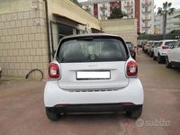 Usata Smart ForTwo Coupé Prime 71 CV (52 kW) 2015 Bianco Utilitaria