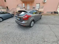 Usata Ford Focus 115 CV (84 kW) 2014 Grigio Berlina