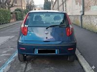 Usata Fiat Punto Dynamic 60 CV (44 kW) 2004 Blu/azzurro Utilitaria