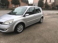 Usata Renault Scénic III Dynamique 101 CV (74 kW) 2009 Argento Monovolume