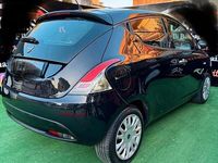 Usata Lancia Ypsilon 69 CV (50 kW) 2014 Nero Utilitaria