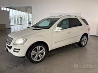 Usata Mercedes ML350 231 CV (169 kW) 2010 Bianco SUV