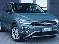 Usata VW T-Roc Style 116 CV (85 kW) 2025 Grigio SUV