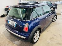 Usata Mini One D 75 CV (55 kW) 2004 Blu Utilitaria