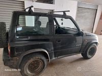 Usata Suzuki Vitara 75 CV (55 kW) 1997 Nero SUV