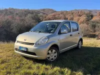 Usata Daihatsu Sirion 87 CV (63 kW) 2006 Grigio Utilitaria