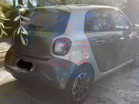 Usata Smart ForFour Passion 71 CV (52 kW) 2017 Grigio Utilitaria