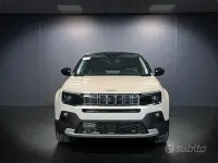 Nuova Jeep Avenger Summit 101 CV (74 kW) 2025 Grigio SUV