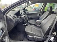 Usata Opel Astra 101 CV (74 kW) 2007 Nero Berlina