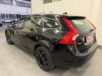 Usata Volvo V60 Summum 120 CV (88 kW) 2015 Nero Station wagon