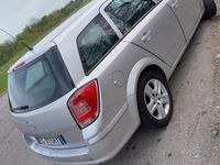 Usata Opel Astra 116 CV (85 kW) 2010 Grigio Station wagon