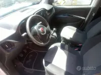 Usata Fiat Doblò 90 CV (66 kW) 2022 Bianco Monovolume