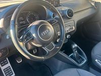 Usata Audi A1 Sportback Ambiente 90 CV (66 kW) 2016 Grigio Utilitaria
