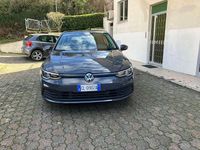 Usata VW Golf VIII Life 110 CV (80 kW) 2022 Dolphin grey Berlina