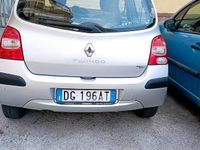Usata Renault Twingo 58 CV (42 kW) 2007 Grigio Utilitaria