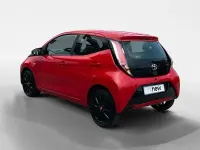 Usata Toyota Aygo X-wave 69 CV (50 kW) 2015 Rosso Utilitaria