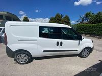 Usata Fiat Doblò 105 CV (77 kW) 2018 Bianco pastello Monovolume