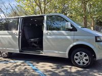 Usata VW Caravelle 174 CV (127 kW) 2008 Argento Furgone