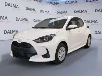 Nuova Toyota Yaris Hybrid Active 116 CV (85 kW) 2026 Super white Berlina