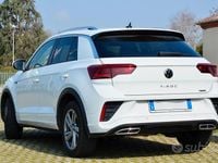 Usata VW T-Roc R-line 150 CV (110 kW) 2024 Bianco SUV