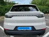 Usata Porsche Cayenne 340 CV (250 kW) 2022 Grigio SUV