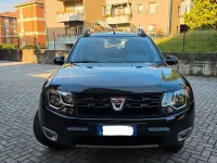 Usata Dacia Duster Black Shadow 114 CV (83 kW) 2017 Bluazzurro SUV