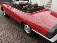 Usata Alfa Romeo Spider 104 CV (76 kW) 1983 Rosso Cabrio