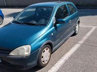 Usata Opel Corsa 54 CV (39 kW) 2001 Verde Utilitaria