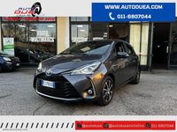 Usata Toyota Yaris Hybrid Active 73 CV (53 kW) 2018 Grigio Berlina