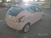 Usata Lancia Ypsilon 69 CV (50 kW) 2018 Bianco Utilitaria