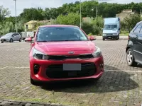 Usata Kia Rio 101 CV (74 kW) 2018 Rosso Berlina