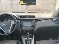 Usata Nissan Qashqai N-Connecta 115 CV (84 kW) 2017 Grigio SUV