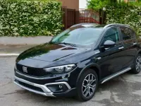 Usata Fiat Tipo Cross 131 CV (96 kW) 2022 Nero vulcano Berlina