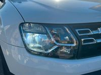 Usata Dacia Duster Lauréate 110 CV (80 kW) 2015 Bianco Station wagon