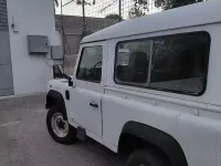 Usata Land Rover Defender 68 CV (50 kW) 1985 Bianco SUV