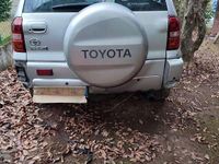 Usata Toyota RAV4 Sol 116 CV (85 kW) 2006 Argento SUV
