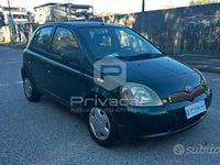 Usata Toyota Yaris 68 CV (50 kW) 1999 Verde Utilitaria