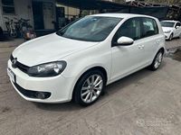 Usata VW Golf VI 105 CV (77 kW) 2010 Bianco Utilitaria
