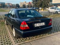 Usata Mercedes C180 Elegance 122 CV (89 kW) 1995 Blu Berlina
