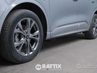 Usata Ford Kuga ST-Line X 152 CV (111 kW) 2023 Solar silver SUV