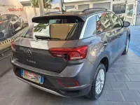 Usata VW T-Roc Advance 150 CV (110 kW) 2022 Grigio SUV