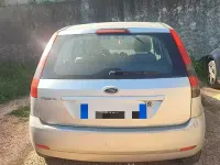 Usata Ford Fiesta Ghia 80 CV (58 kW) 2002 Grigio Utilitaria