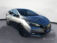 Usata Nissan Leaf N-Connecta 89 kW (122 CV) 2023 Grigio Utilitaria