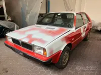 Usata Lancia Delta 78 CV (57 kW) 1982 Rosso Utilitaria