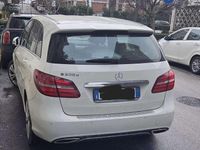 Usata Mercedes B200 136 CV (100 kW) 2019 Monovolume
