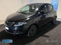 Usata Lancia Ypsilon Gold 70 CV (51 kW) 2023 Nero pastello Utilitaria