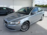 Usata Volvo S40 Summum 136 CV (100 kW) 2009 Grigio Berlina