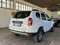 Usata Dacia Duster Lauréate 107 CV (78 kW) 2013 Bianco SUV